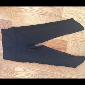 Lululemon Crop athletic leggings